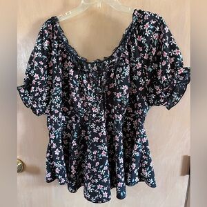 NWOT SHEIN 1x floral top